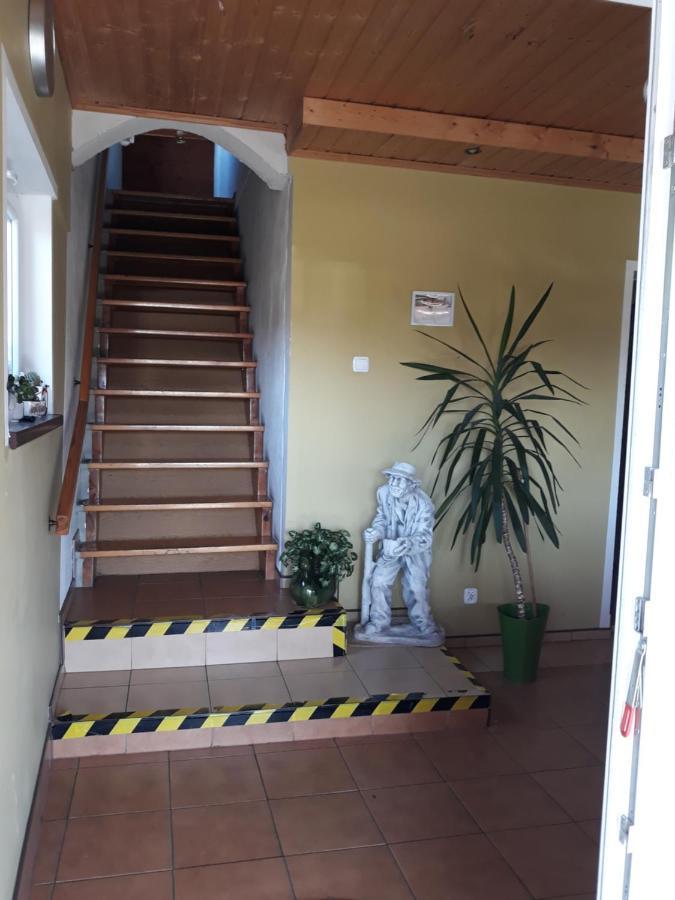 Pod Piramida Villa Ługniany Exterior foto